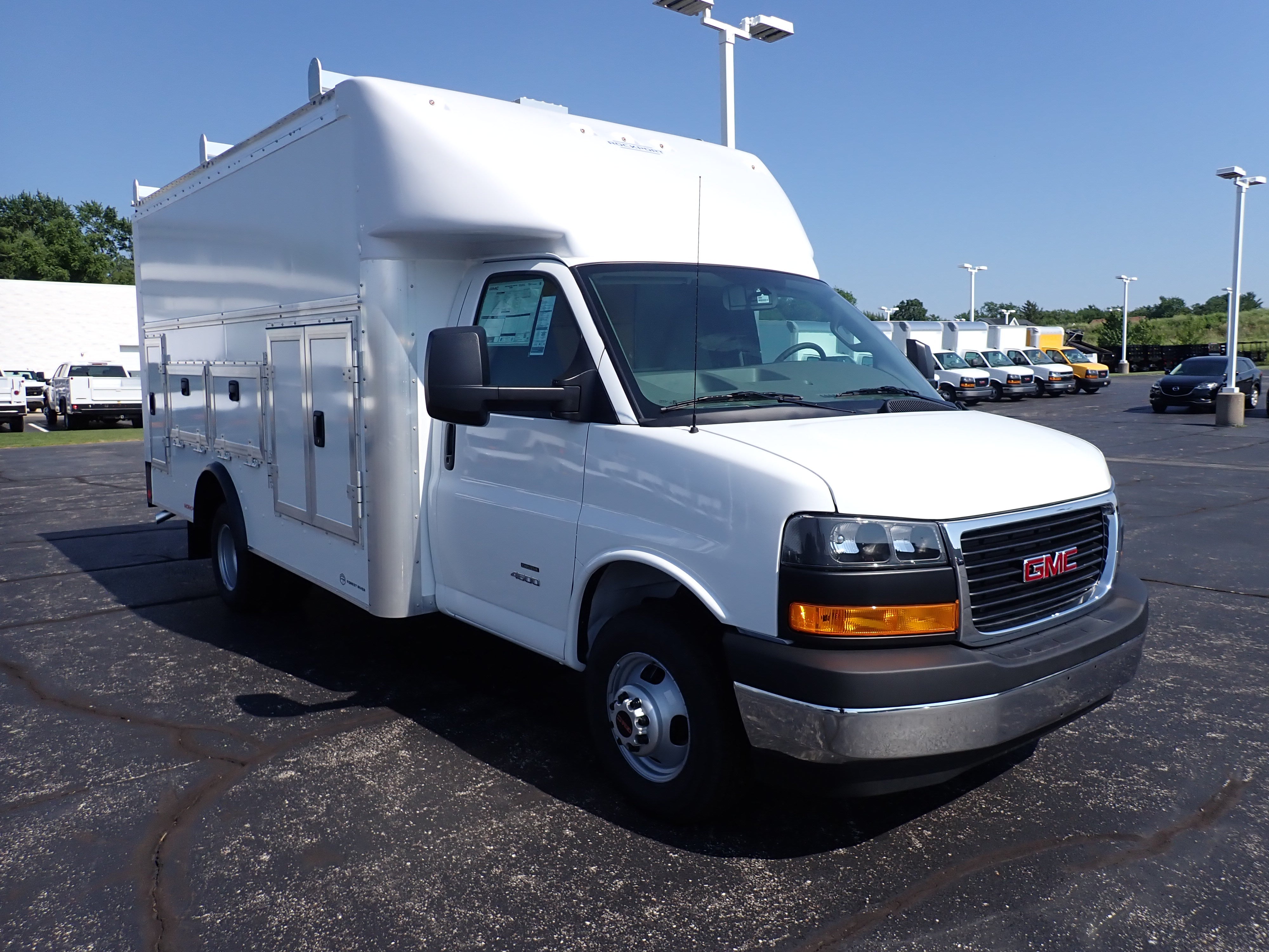 2026 GMC Savana Cutaway 4500